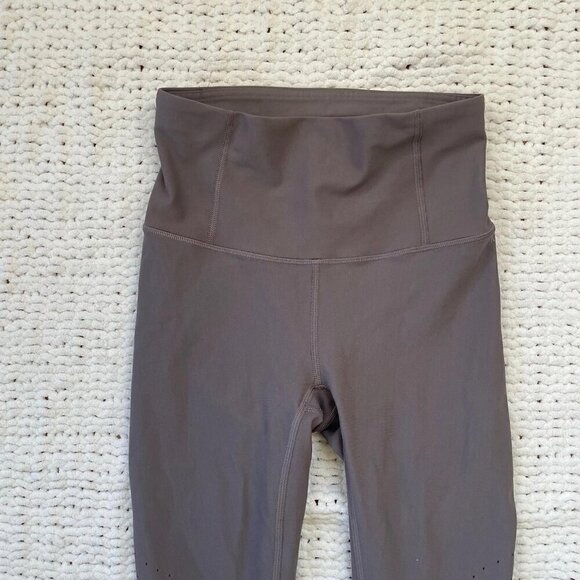 Lululemon Taupe Zoned In Tight 27" - Size 4 - Picture 3 of 7
